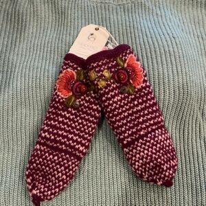 French Knot Conversion Mittens NWT MSRP $84